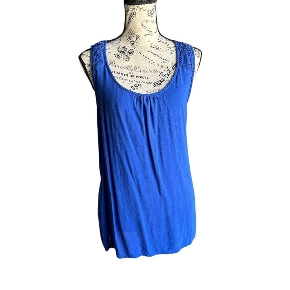 Lace knitted back top